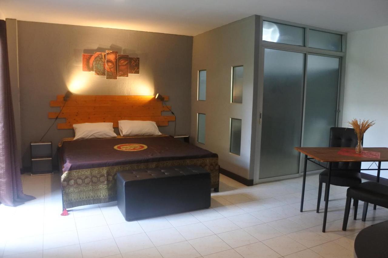 Deluxe Double Room,1049769565:JPEG