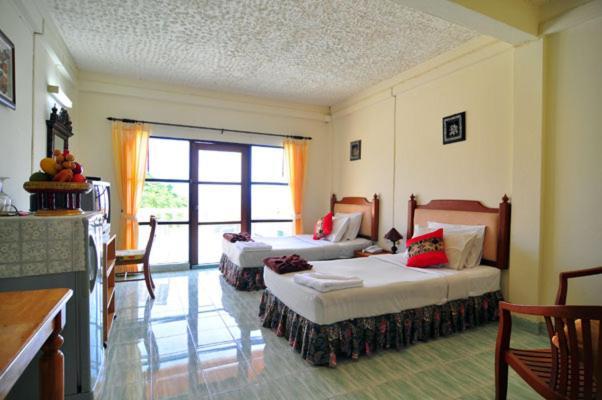 Quarto Deluxe com 2 Camas de Solteiro