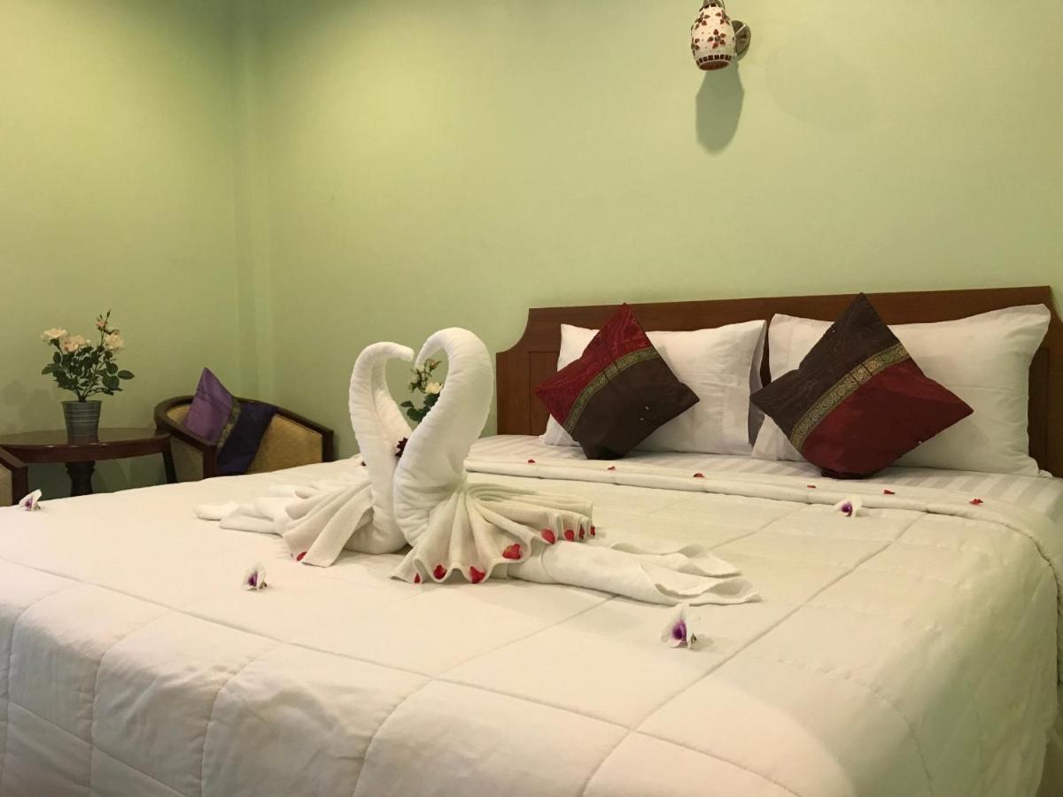Double Room Garden View