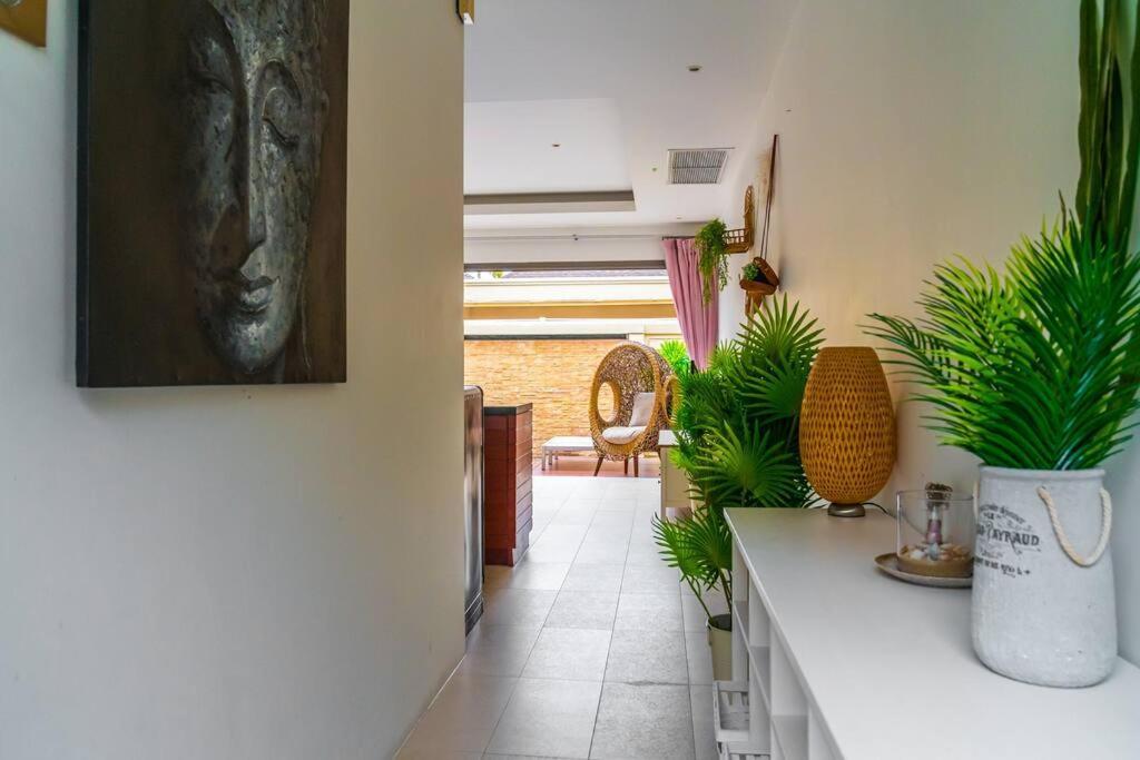 One-Bedroom Villa