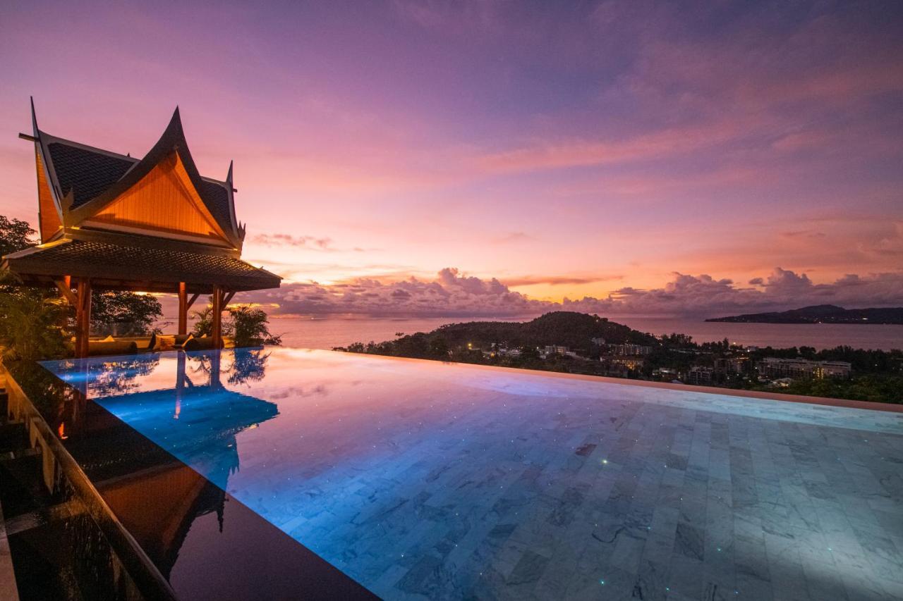 Poolvilla mit 8 Schlafzimmern
