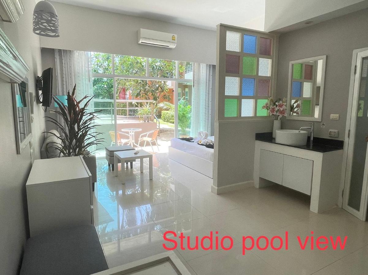 Studio with Terrace