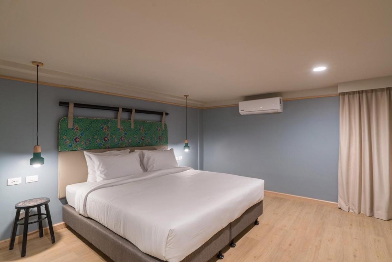Superior King Room,1215724564:JPEG
