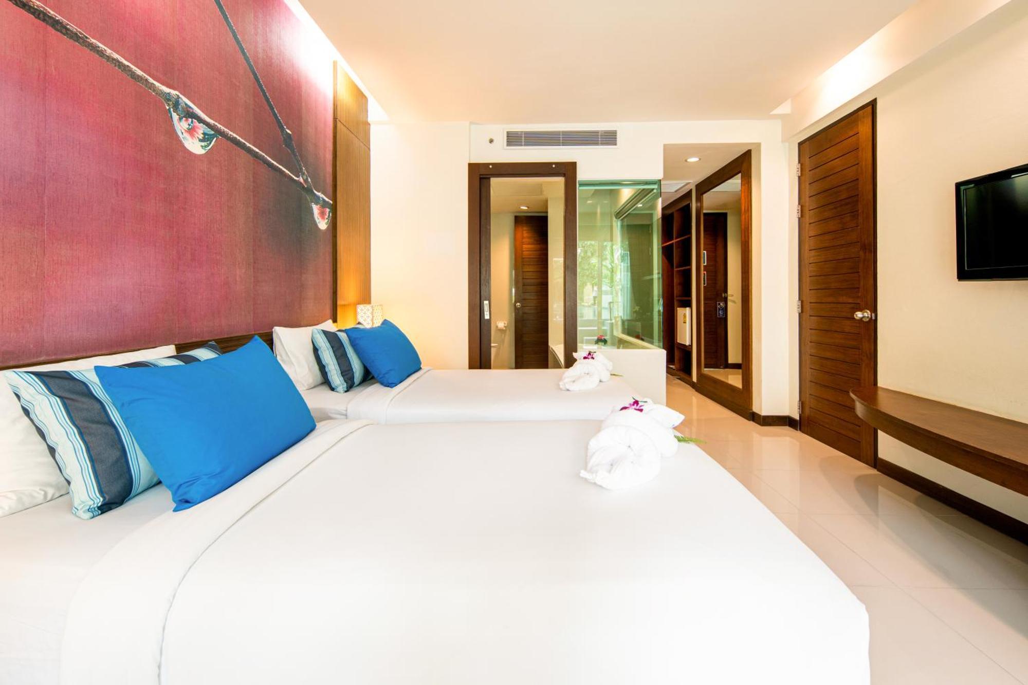 Quarto Deluxe com Acesso à Piscina