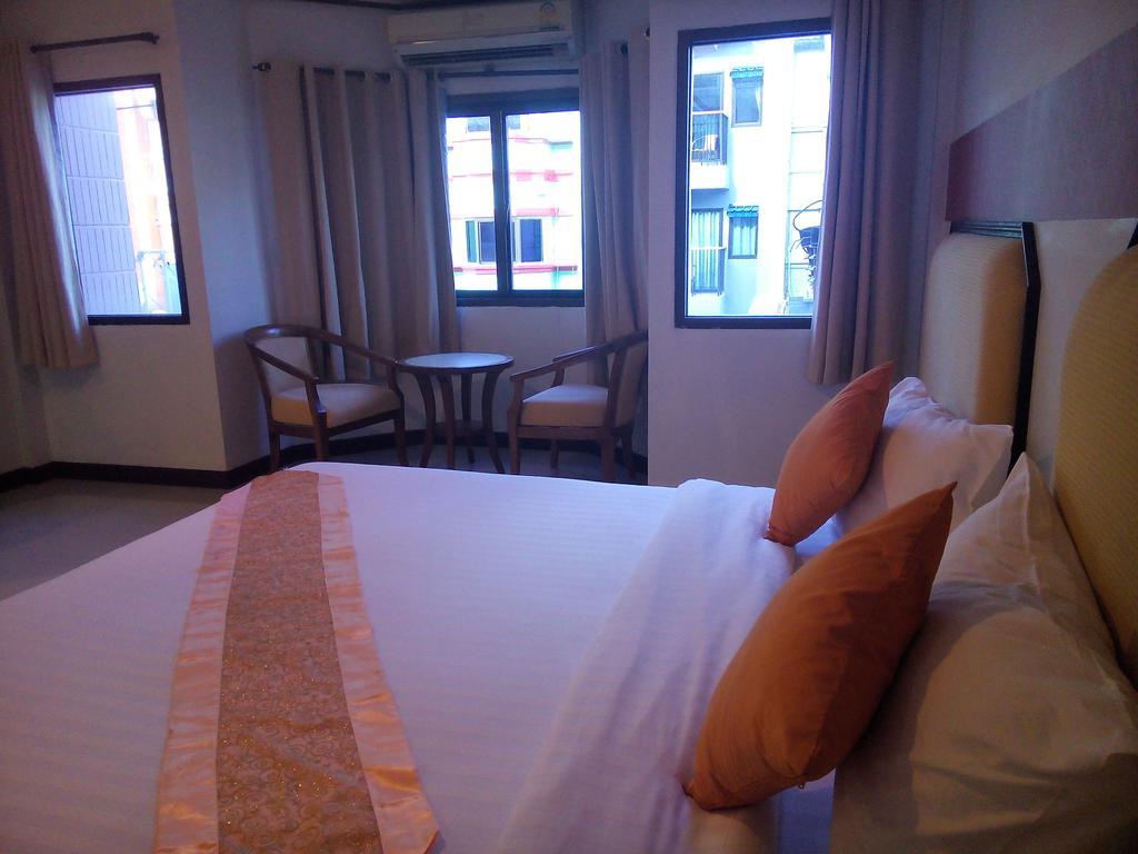 Superior Double or Twin Room,163746273:JPEG