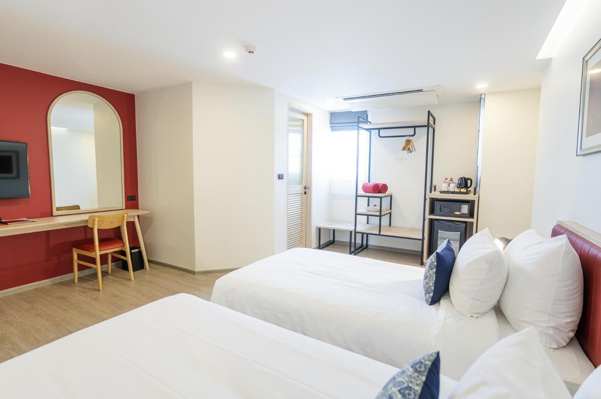 Standard Twin Room,1558463893:JPEG