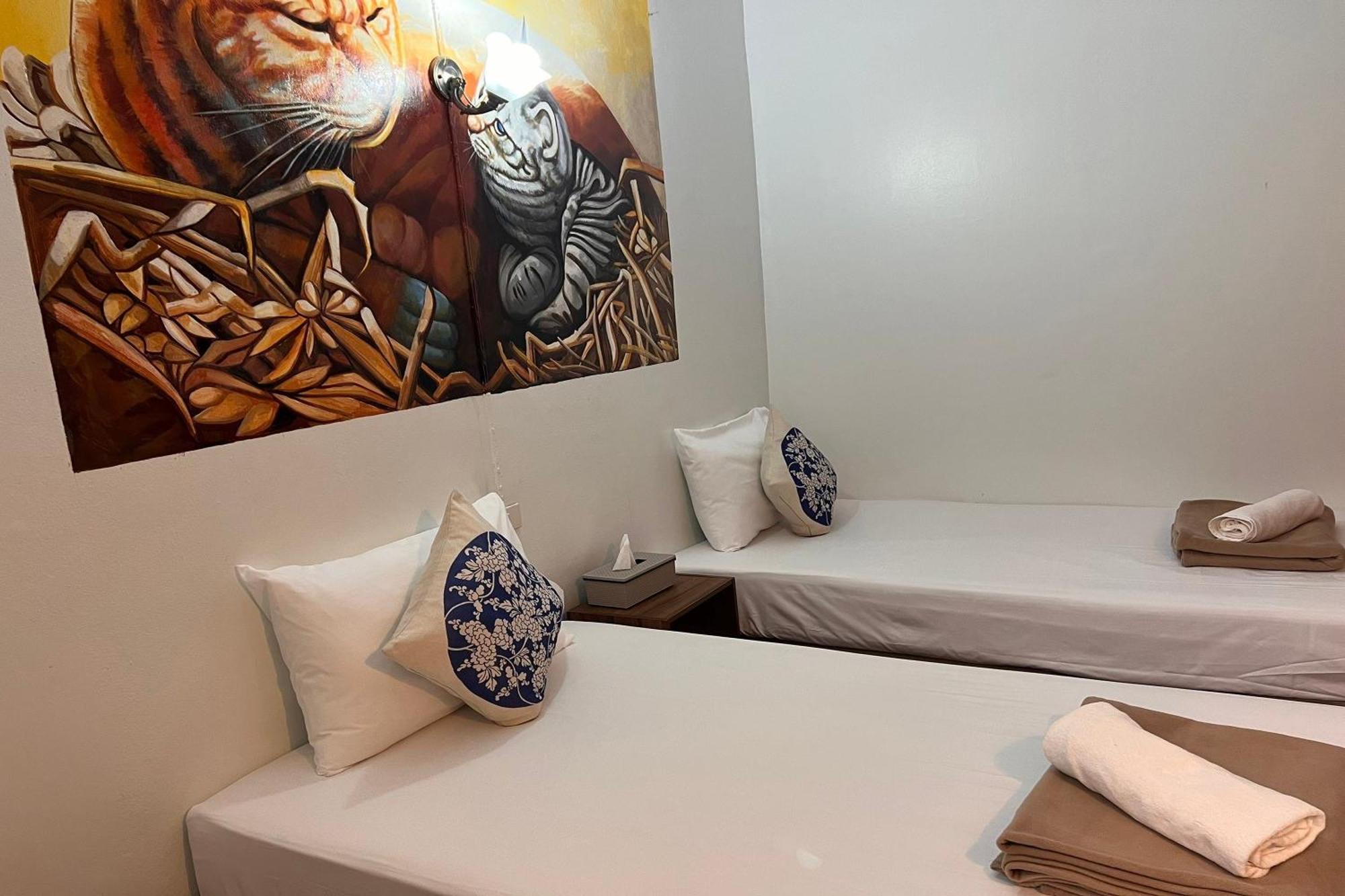 Standard Twin Room