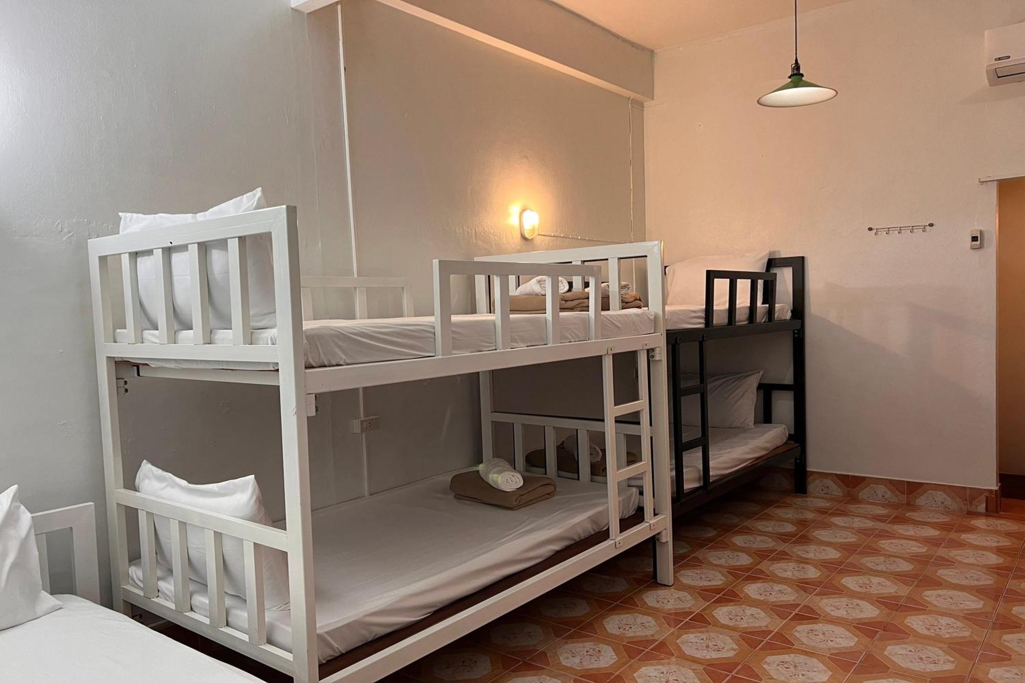 Family Room with Private Bathroom,1619181436:JPEG