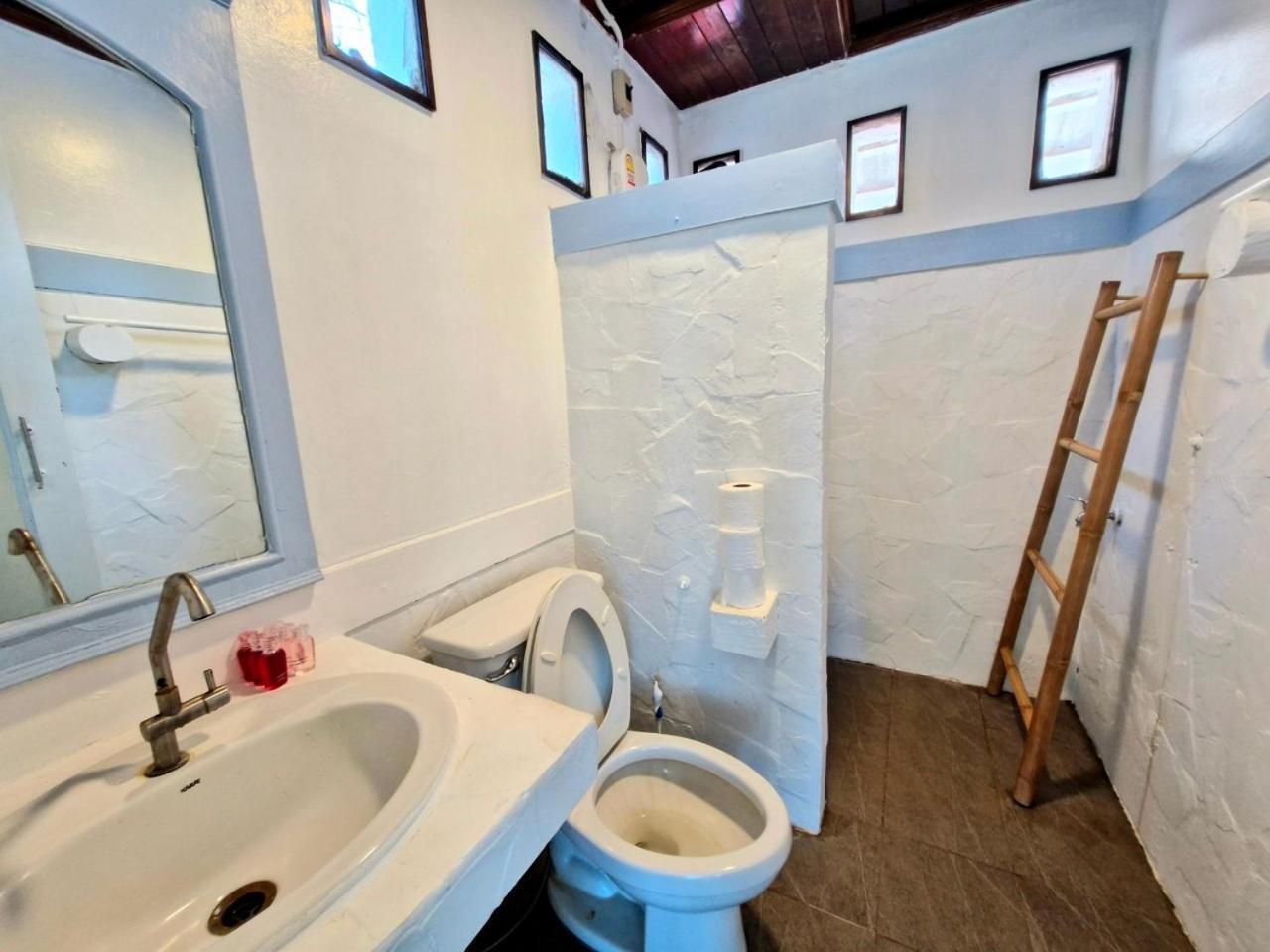 Holiday Home,1627969158:JPEG