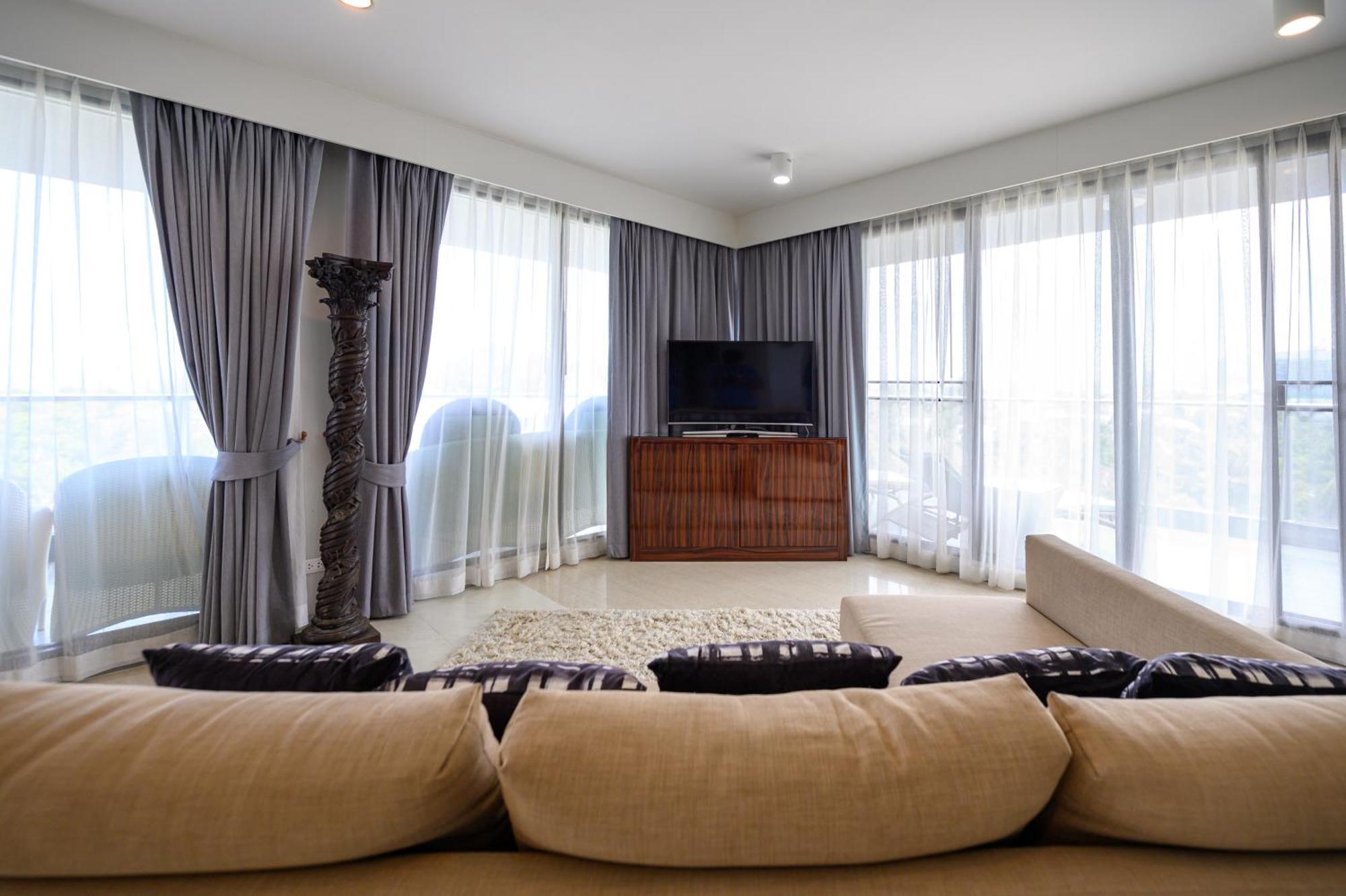 Three-Bedroom Apartment Sea View