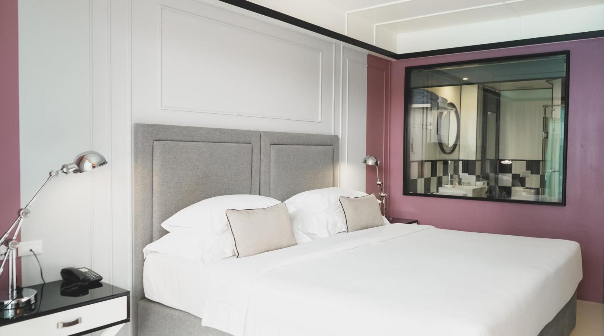 Deluxe Double or Twin Room Pool Access,1669818453:JPEG