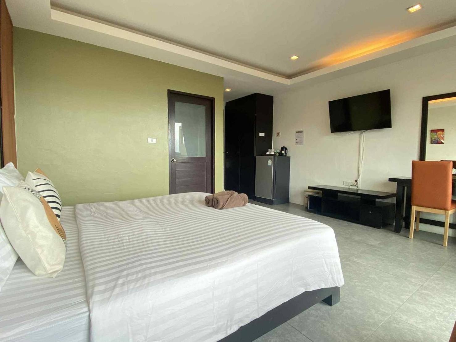 Superior Double Room Partial Sea View
