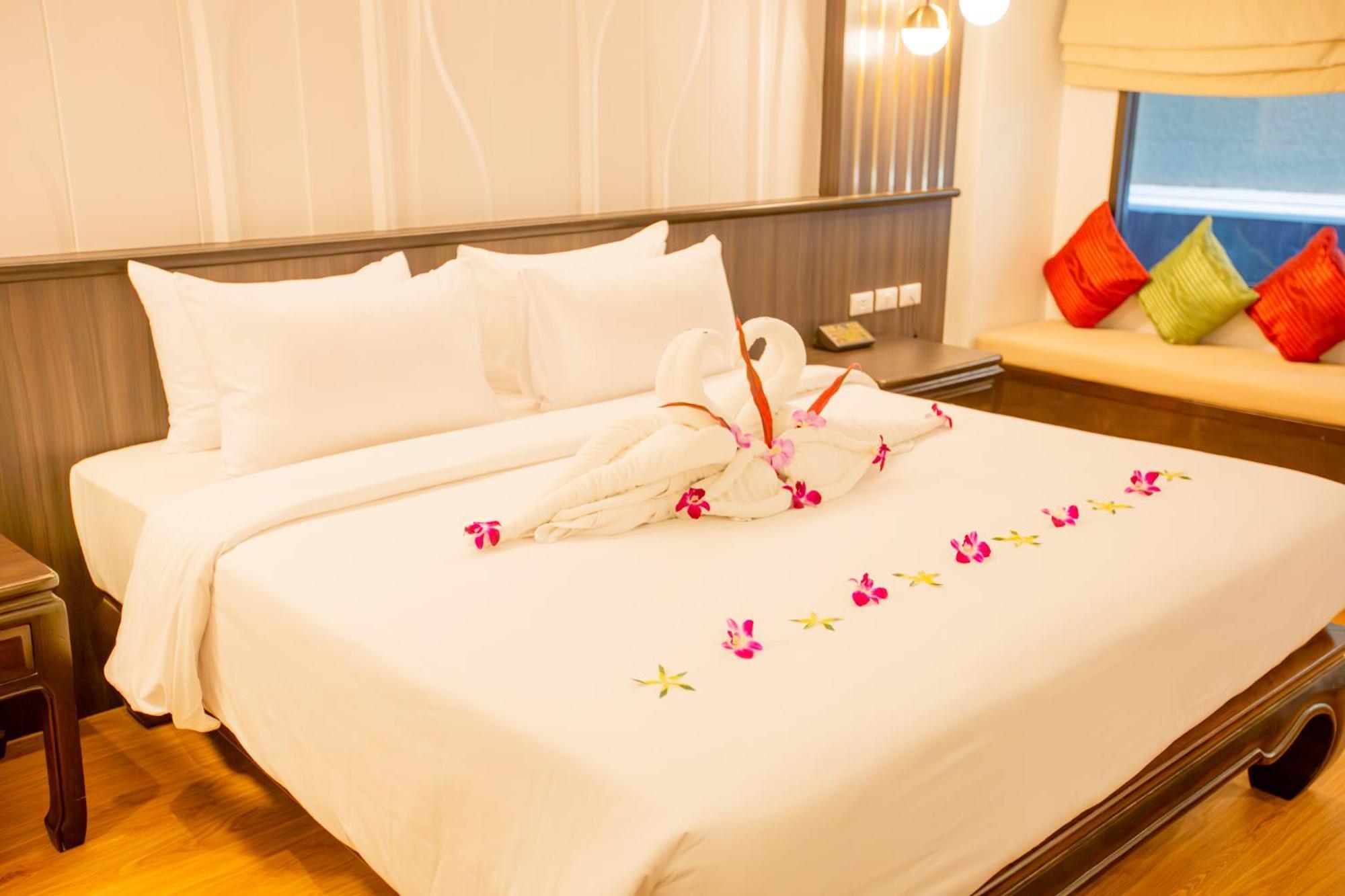 Deluxe Double or Twin Room Outdoor Jacuzzi