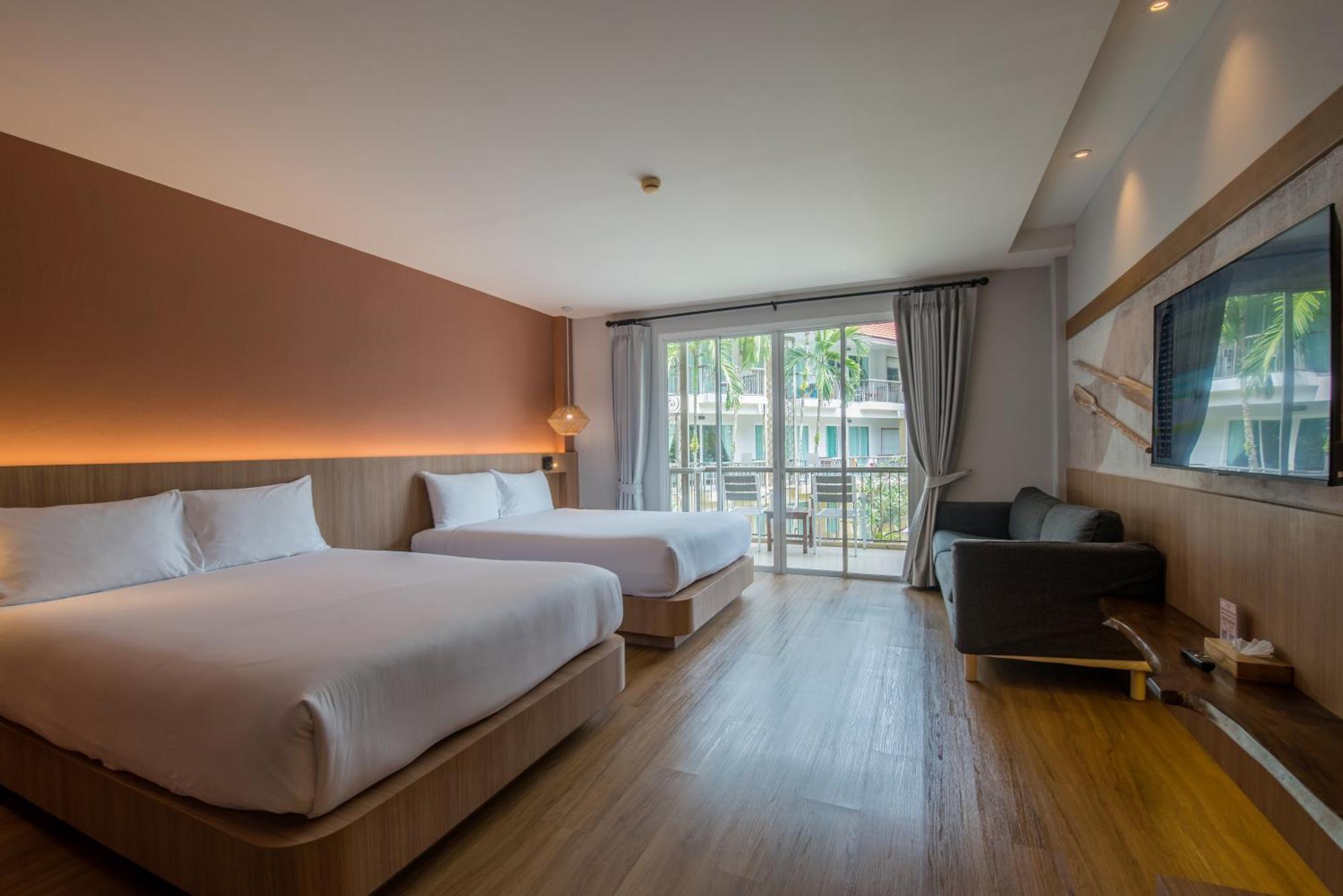 Premier Family Room (2 adult + 2 children)