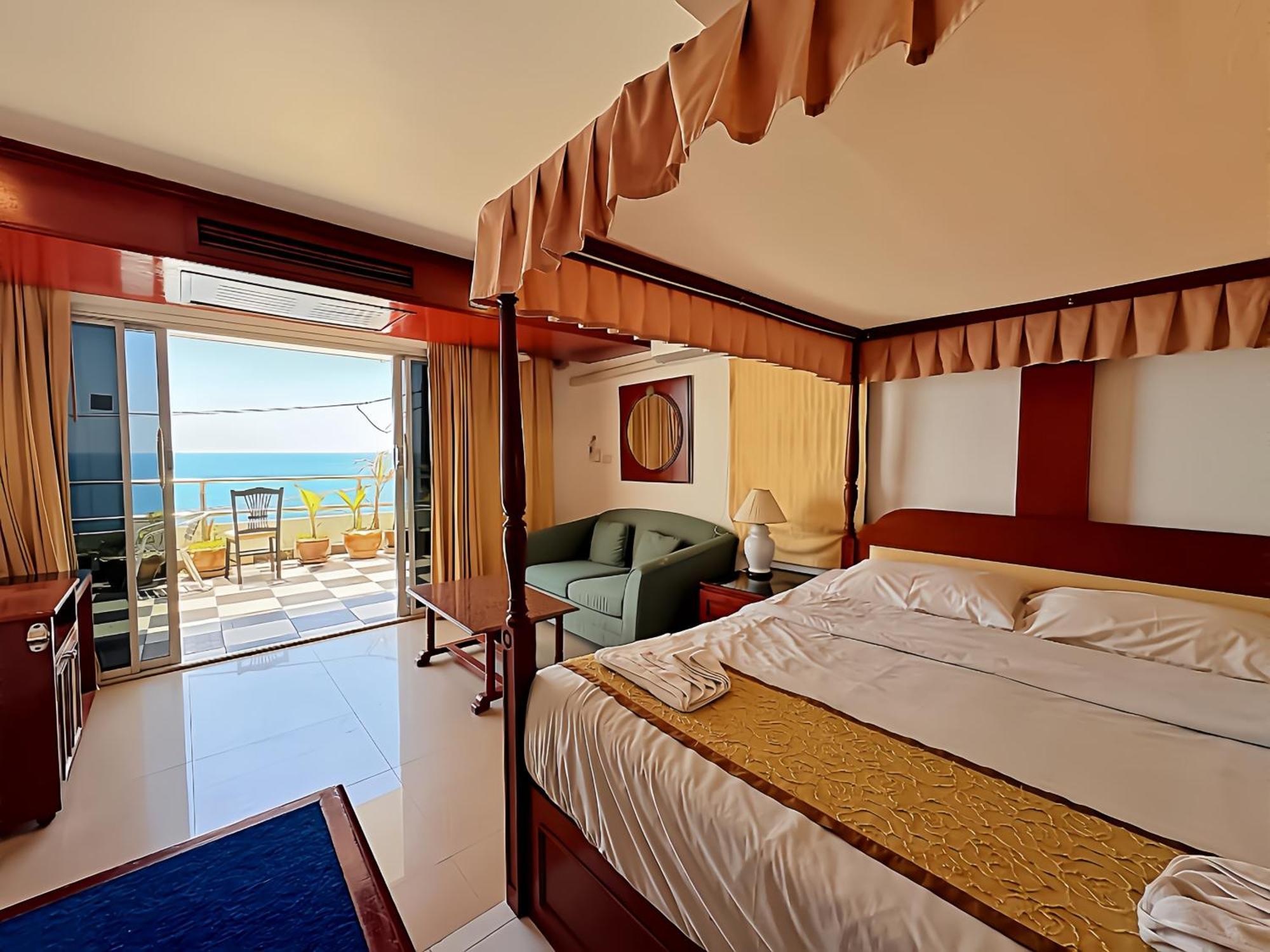Penthouse Suite