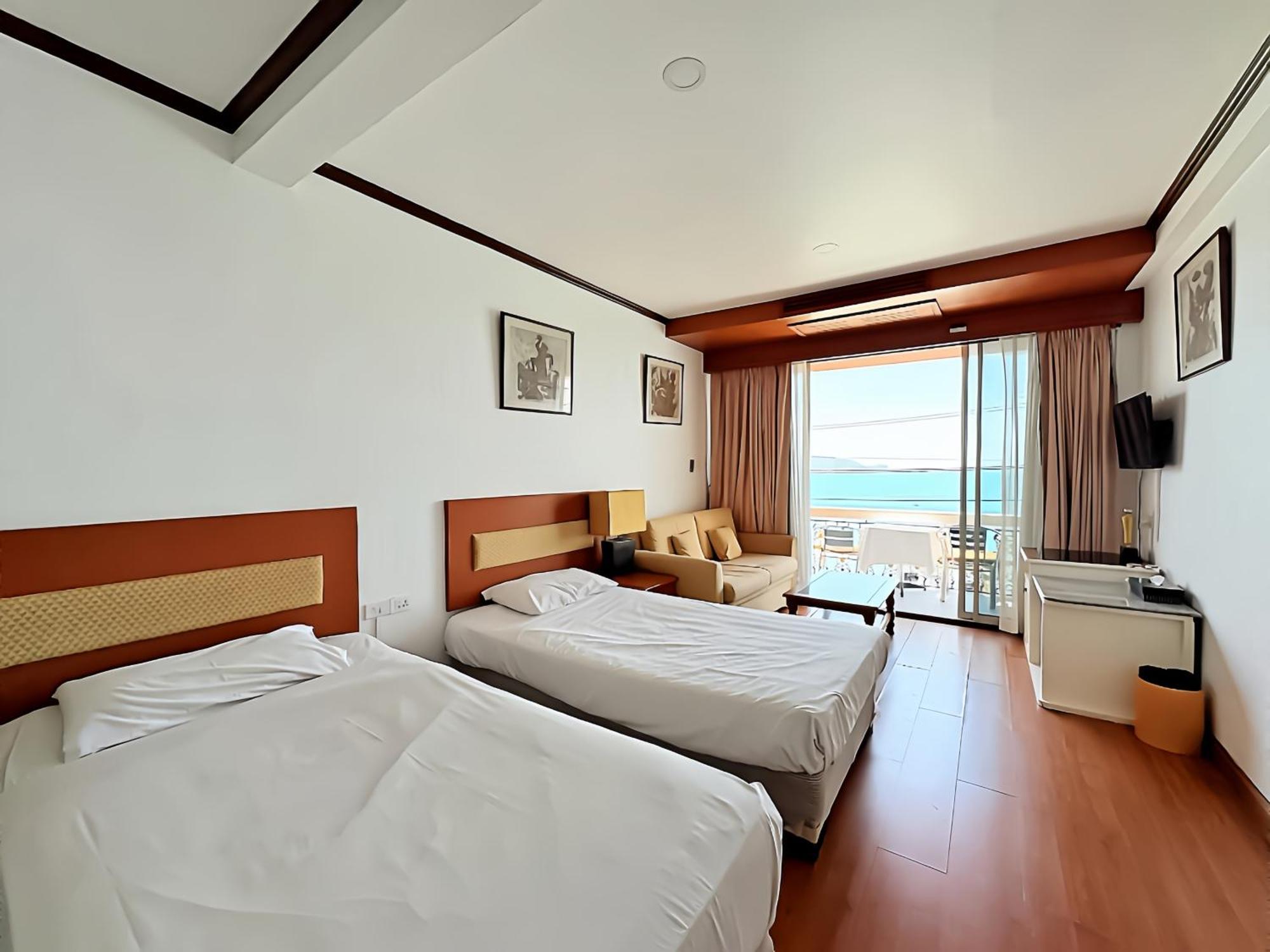 Deluxe Double or Twin Room Sea View