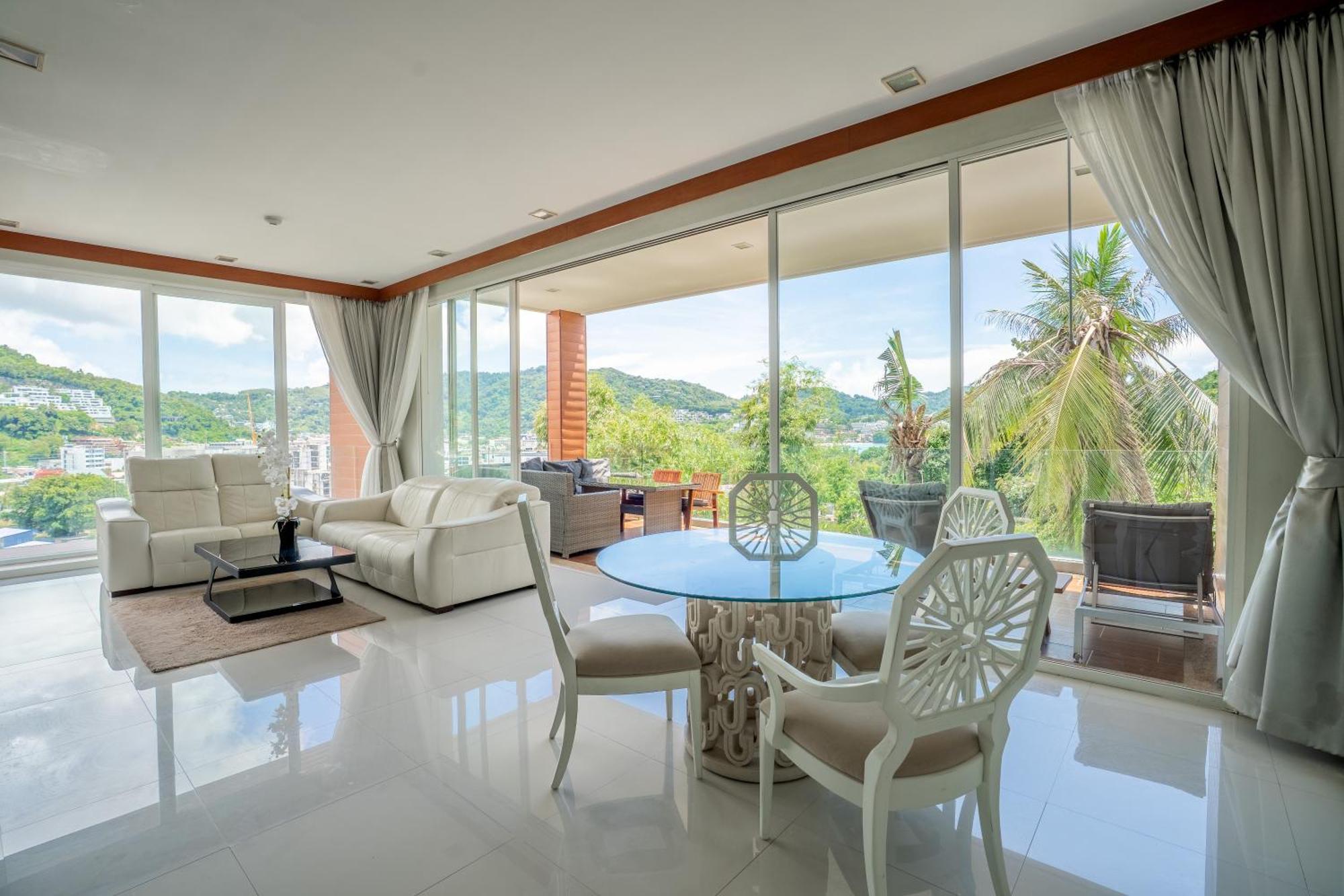Two-Bedroom Apartment Balcony Sea View,1771934372:JPEG