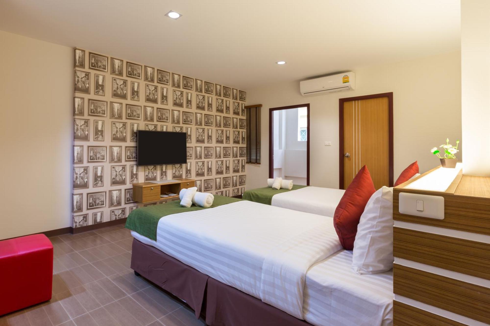 Deluxe Double or Twin Room