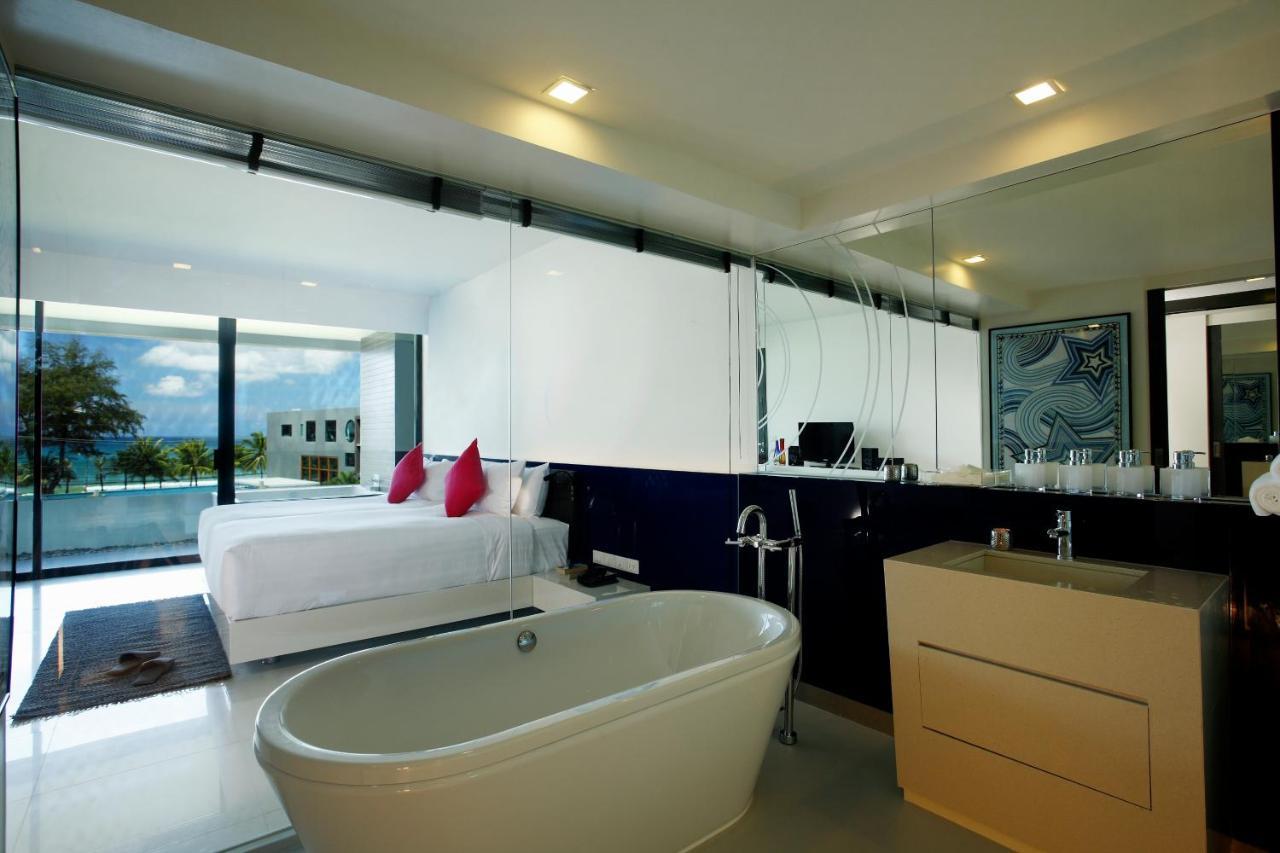 B-Lay Suite Spa Bath,700745092:JPEG