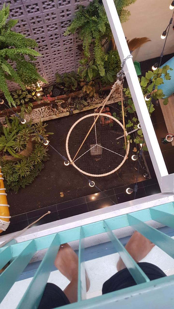 Cama em Beliche em Dormitório Feminino