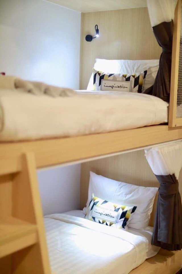 Bed in 6-Bed Mixed Dormitory Room
