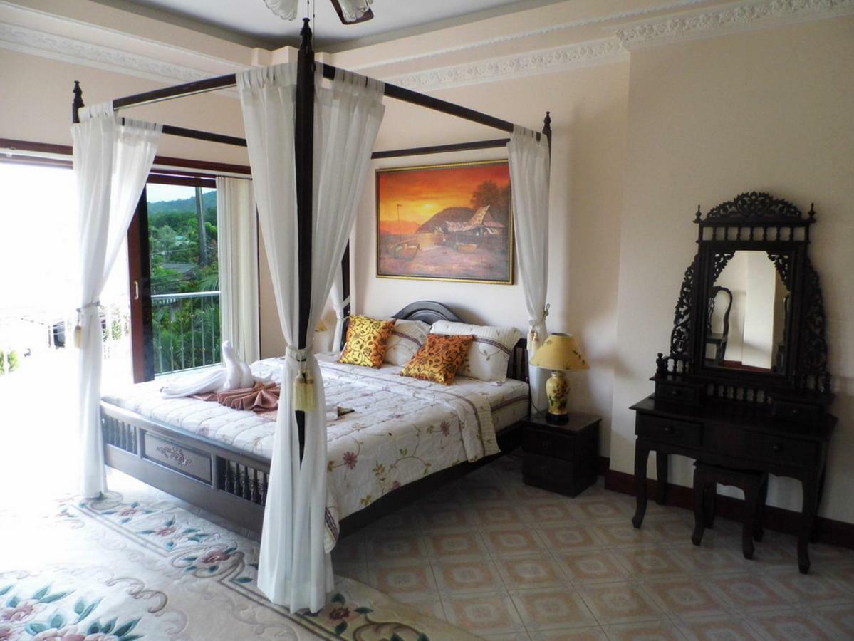 Chambre Lit King-Size avec Balcon