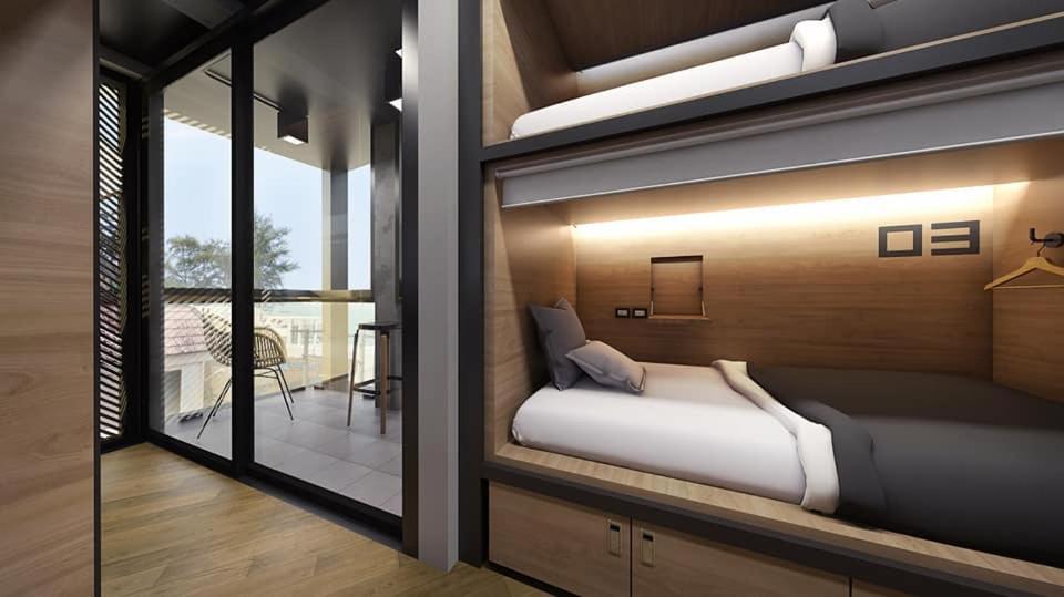 Bunk Bed Mixed Dormitory Room