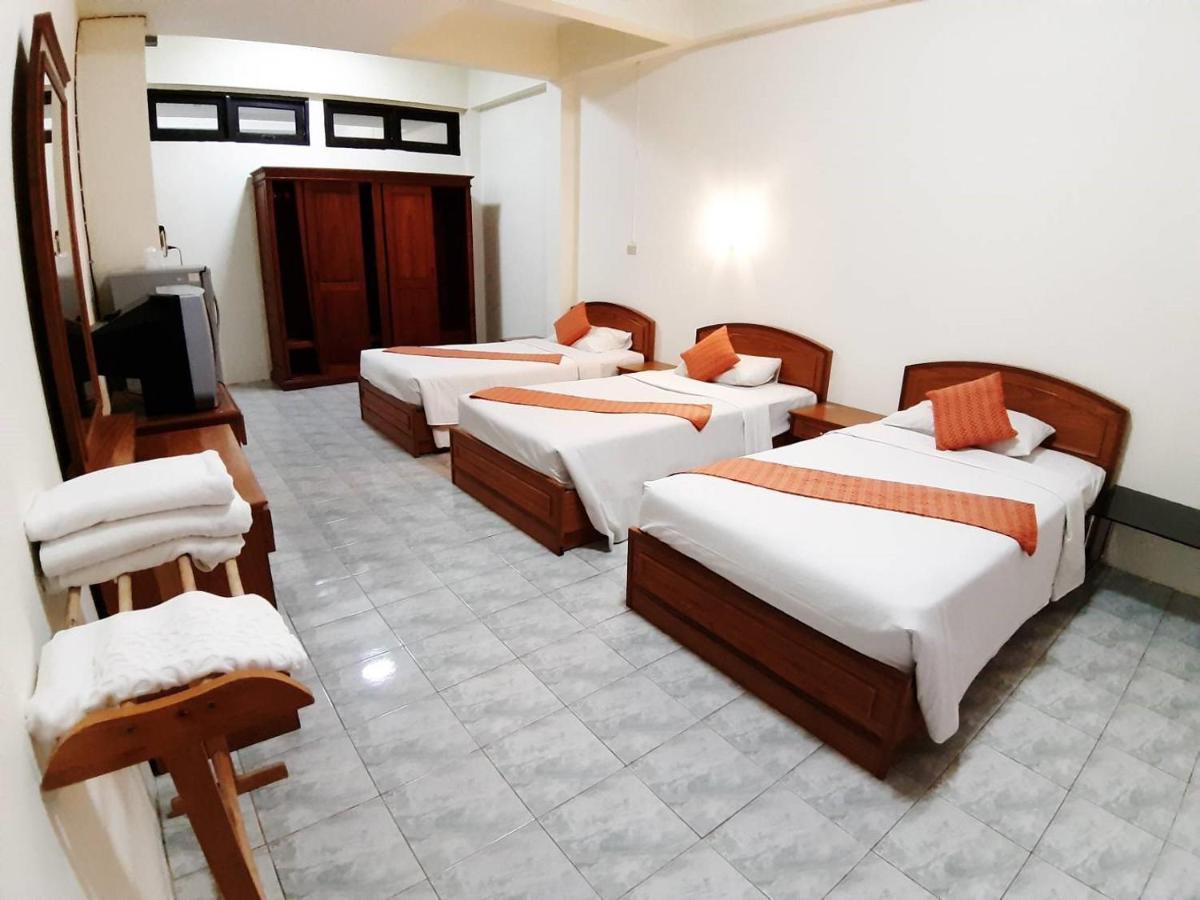 Triple Room Private Bathroom