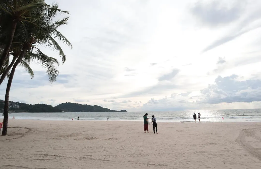 Oyo 739 Presley Guesthouse Phuket-1