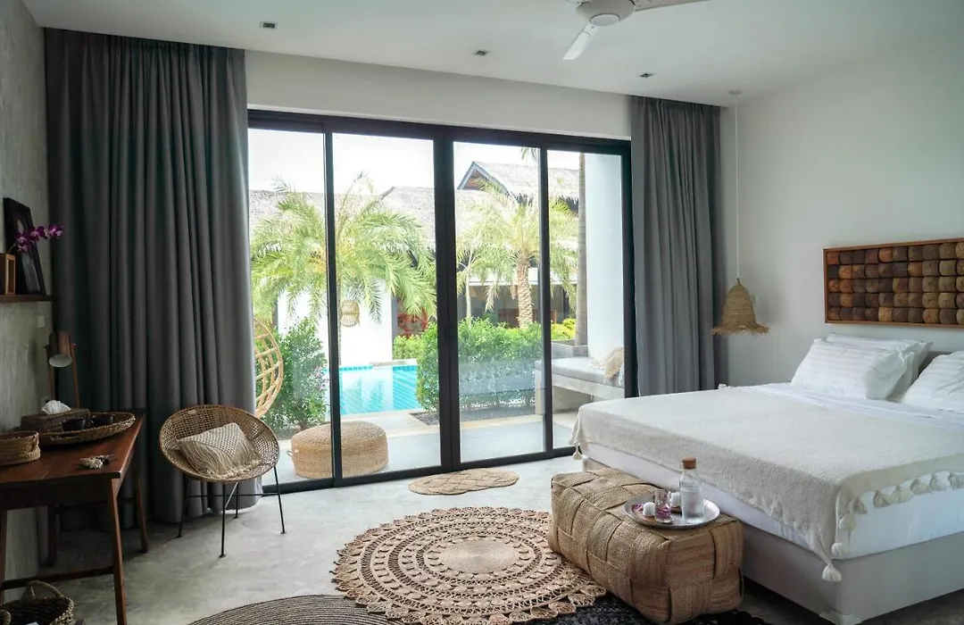 Lan Sabai - Wellness Retreat-1