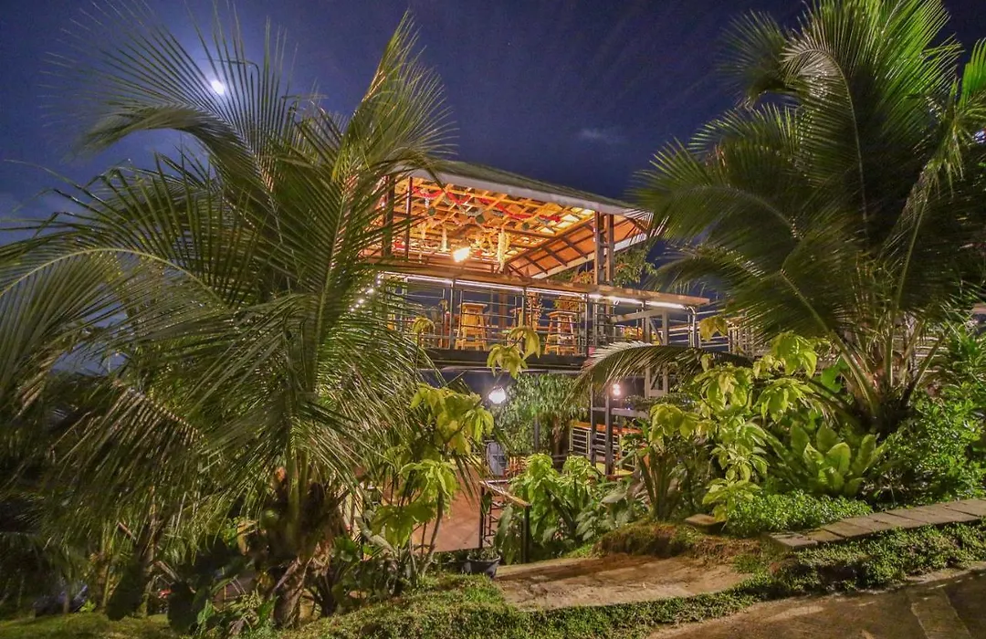 Happy Mountain Airport Resort-1
