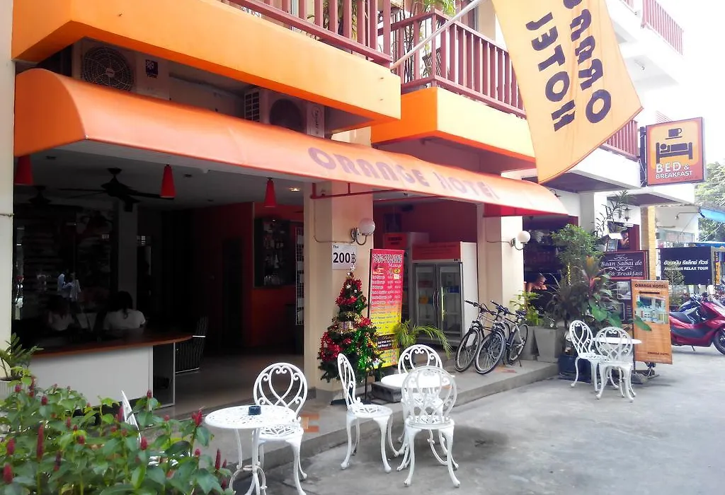 Orange Hotel-1