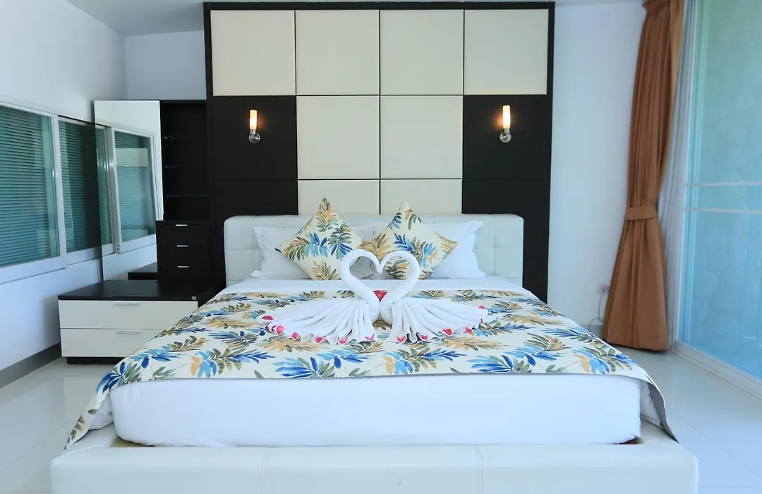 Seaview Villa Patong 芭东海景3卧别墅 5分钟到江西冷 4Bdr Pool-1