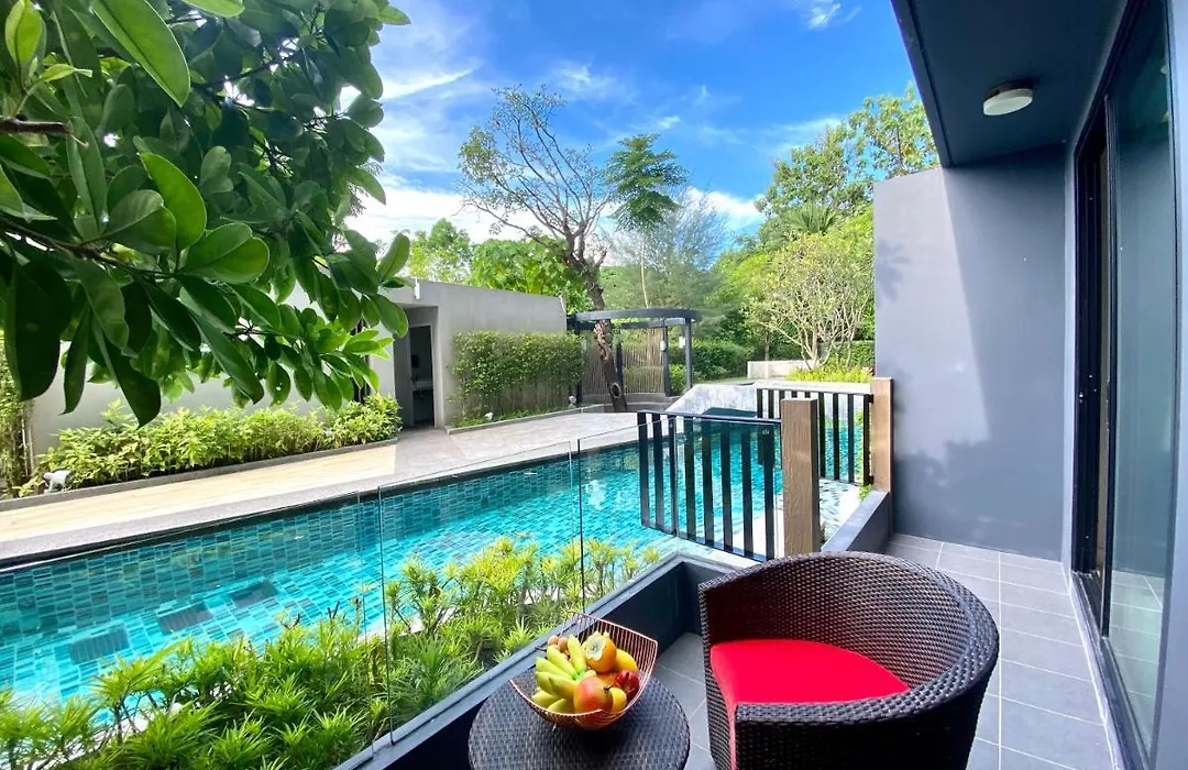 The Aristo-Access Pool Room Surin Beach-1