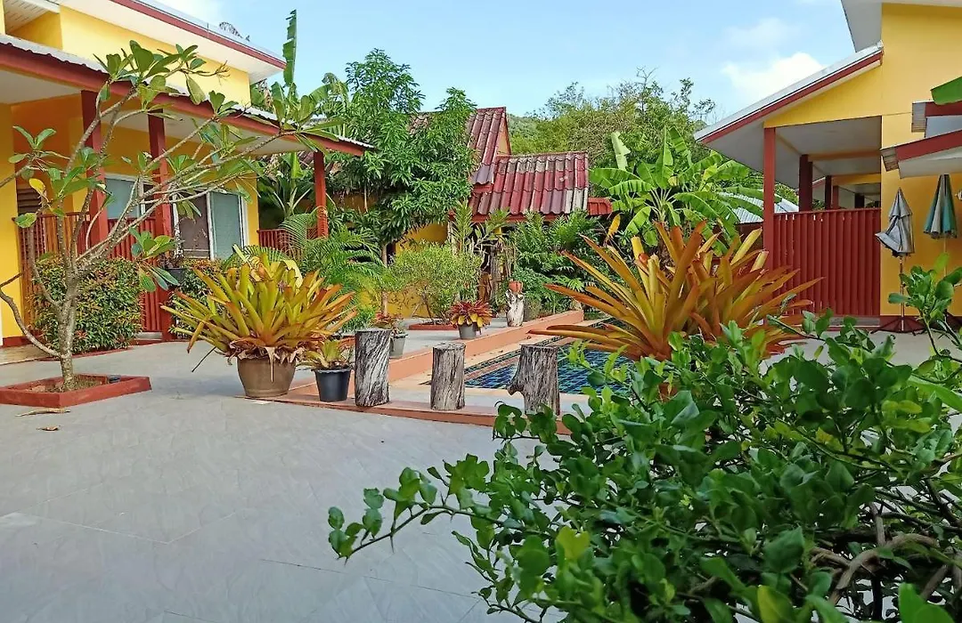 Ban Elephant Blanc Bungalow-1