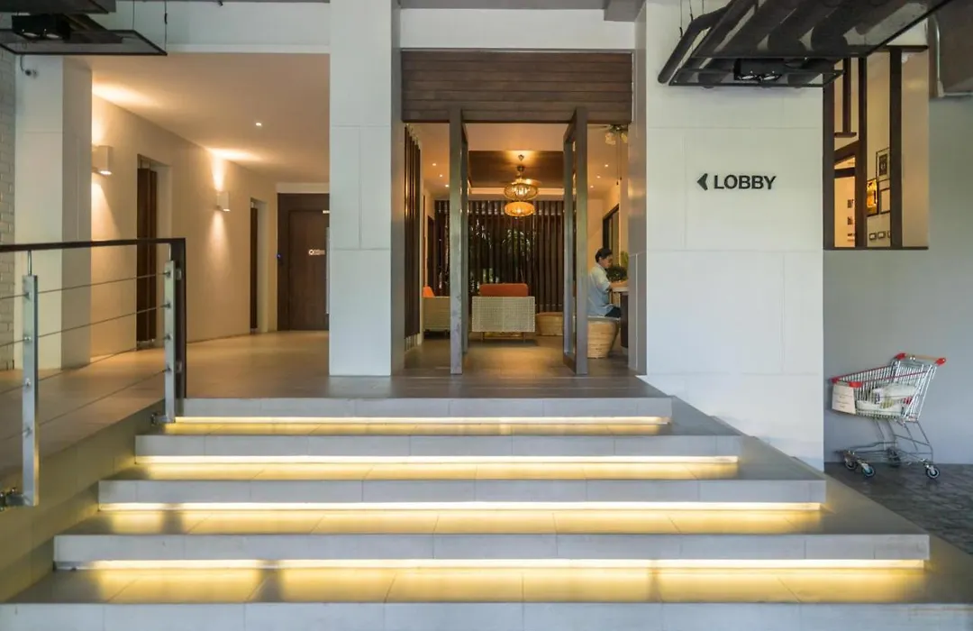 Emerald Terrace Apartments By Lofty-1
