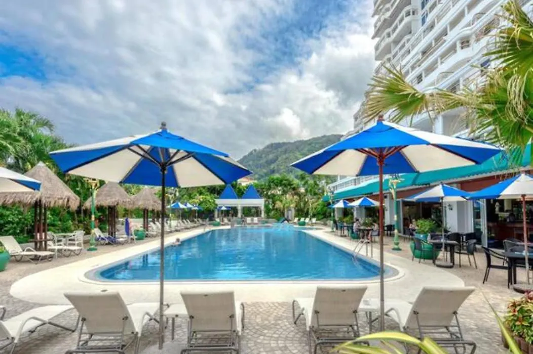 Deluxe Sea View Condominium-1