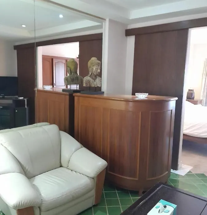 Rendez Vous Hotel-1