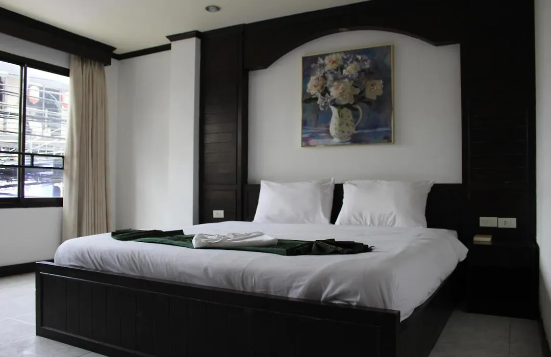 Cocoo-N Soi Sansabai Hotel-1
