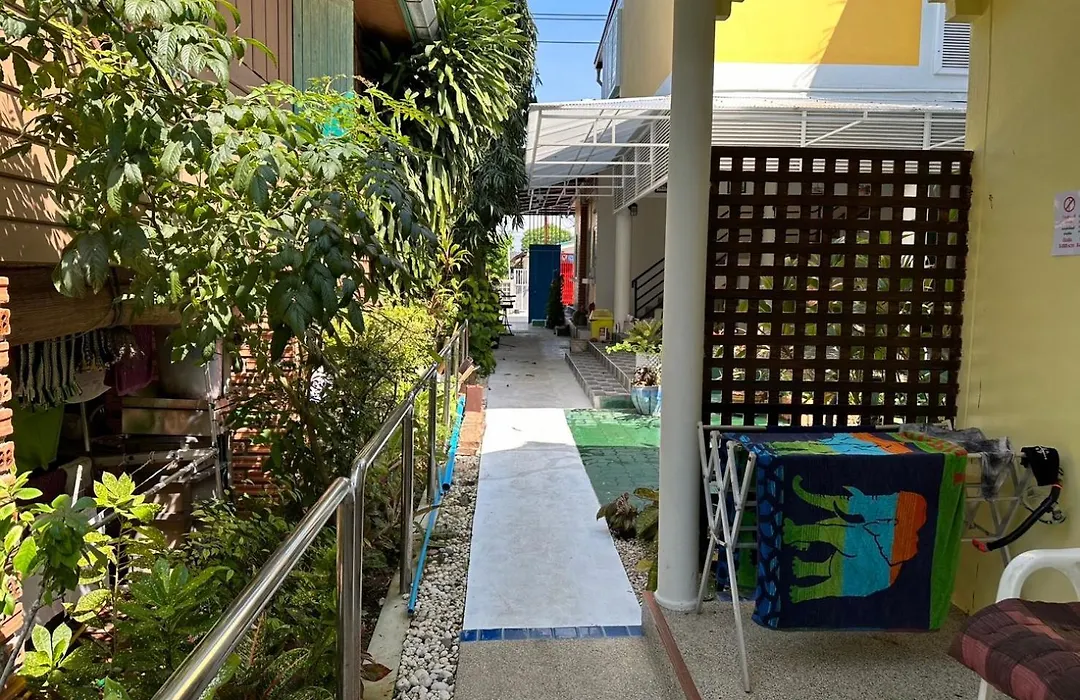 Best One Guesthouse A1 Nai Yang Beach-1