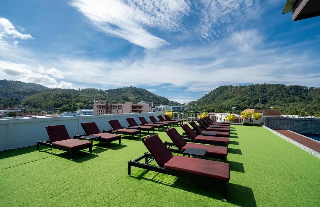 Paripas Patong Resort-1