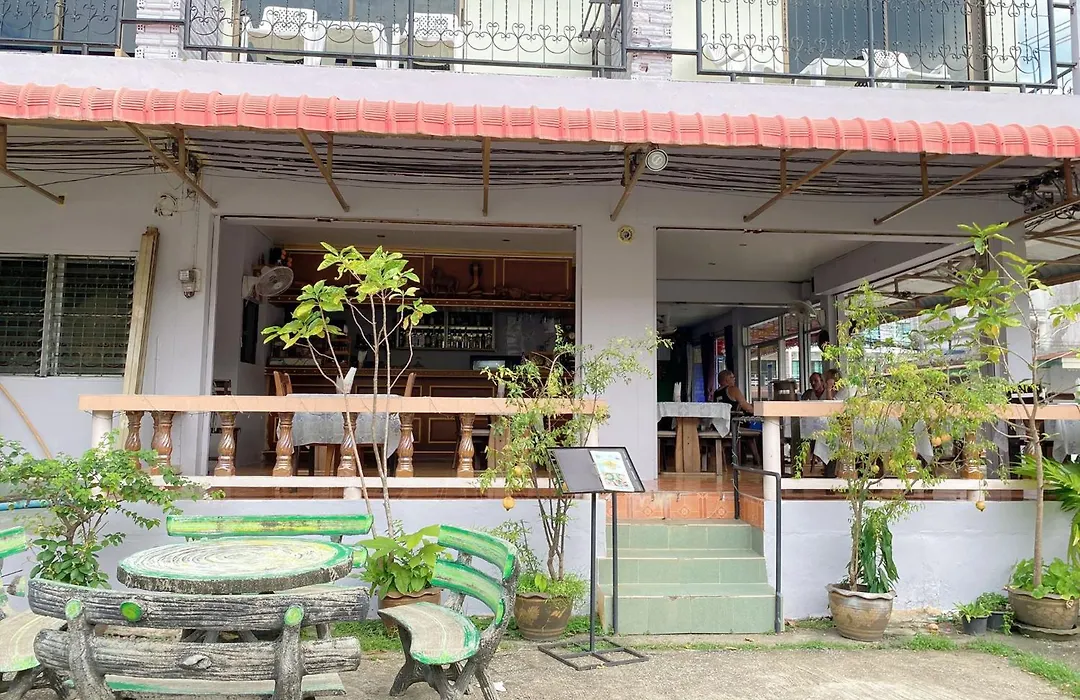 2 Vikings Guesthouse-1