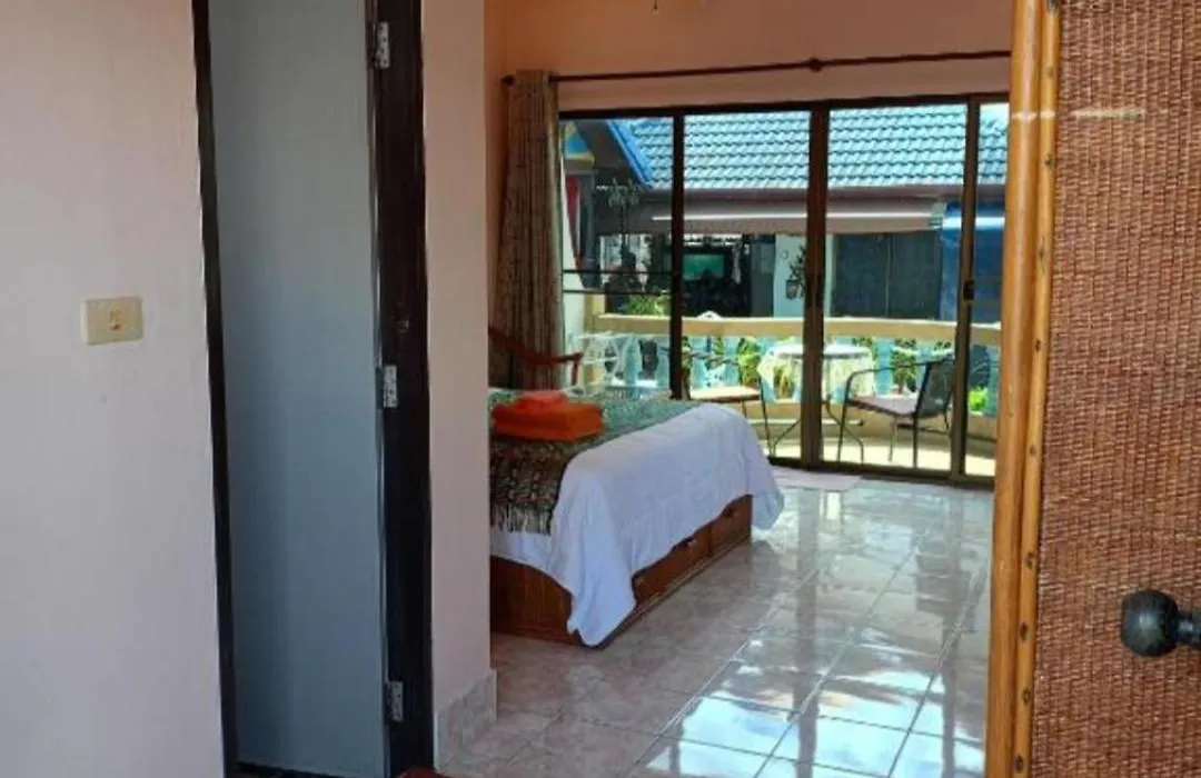 Patong Sunbeach Mansion-1