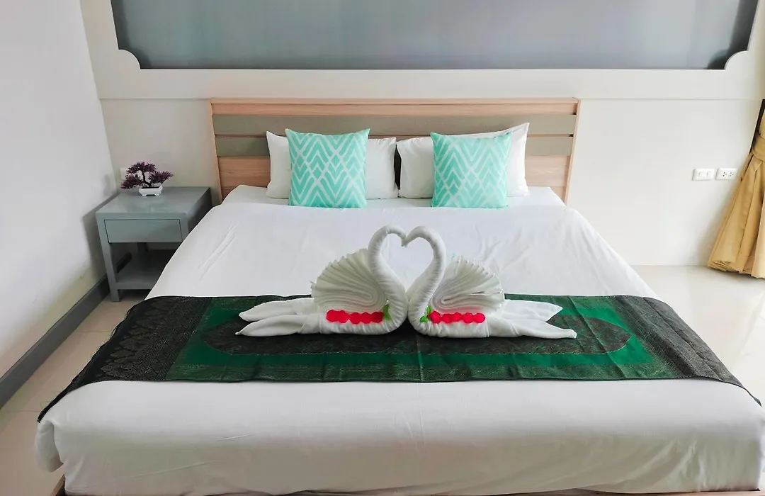 T & C Hotel Patong Beach-1