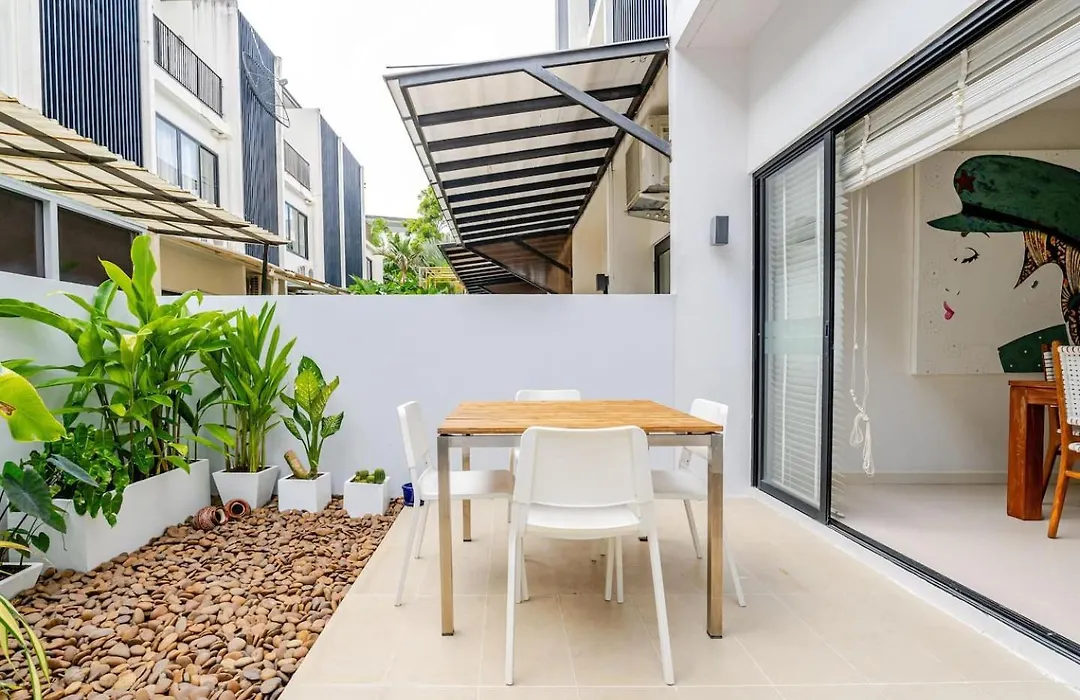 Lp 65-57 Spacious Holiday Home Close To The Beach-1