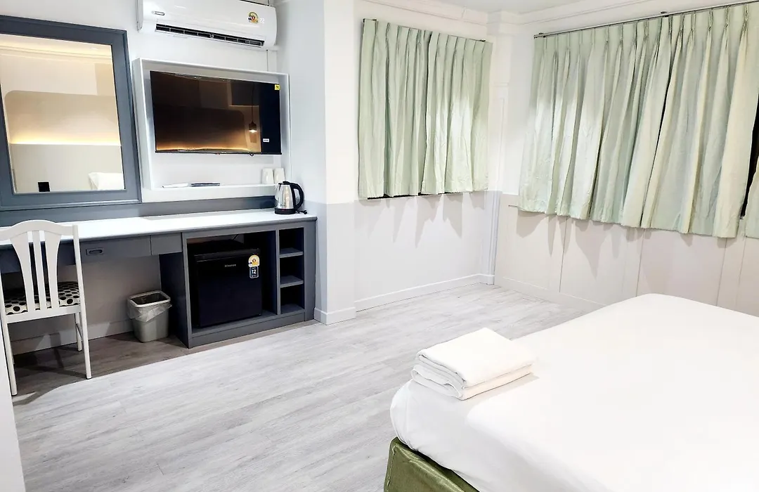 Seatel Phuket, Patong Beach-1