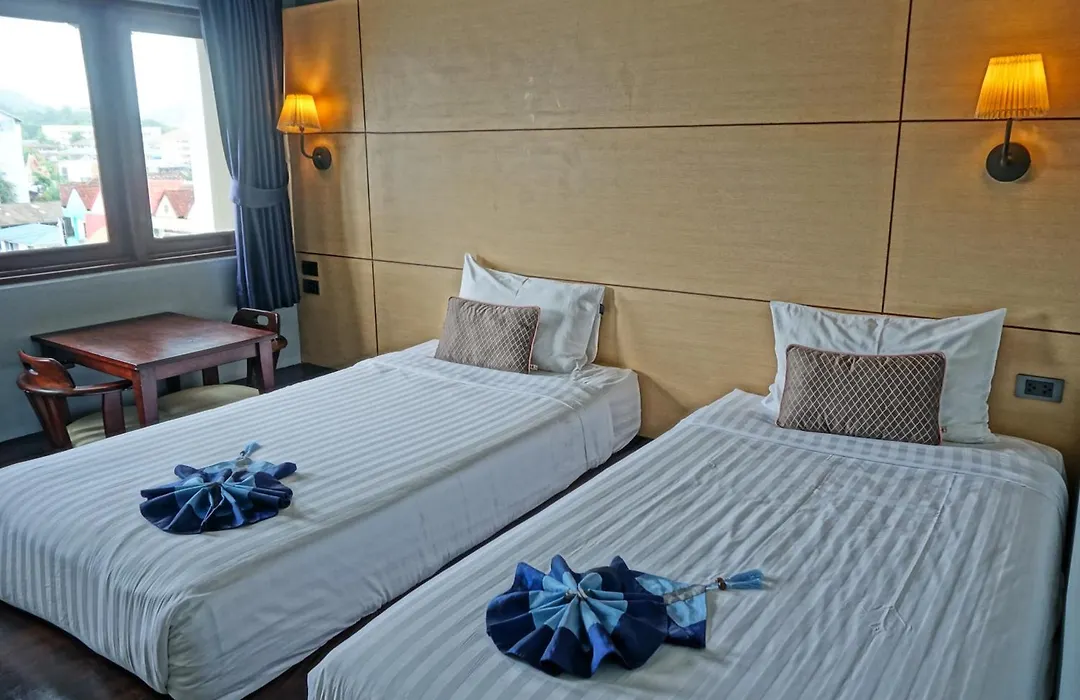 Montree Phuket Hotel-1
