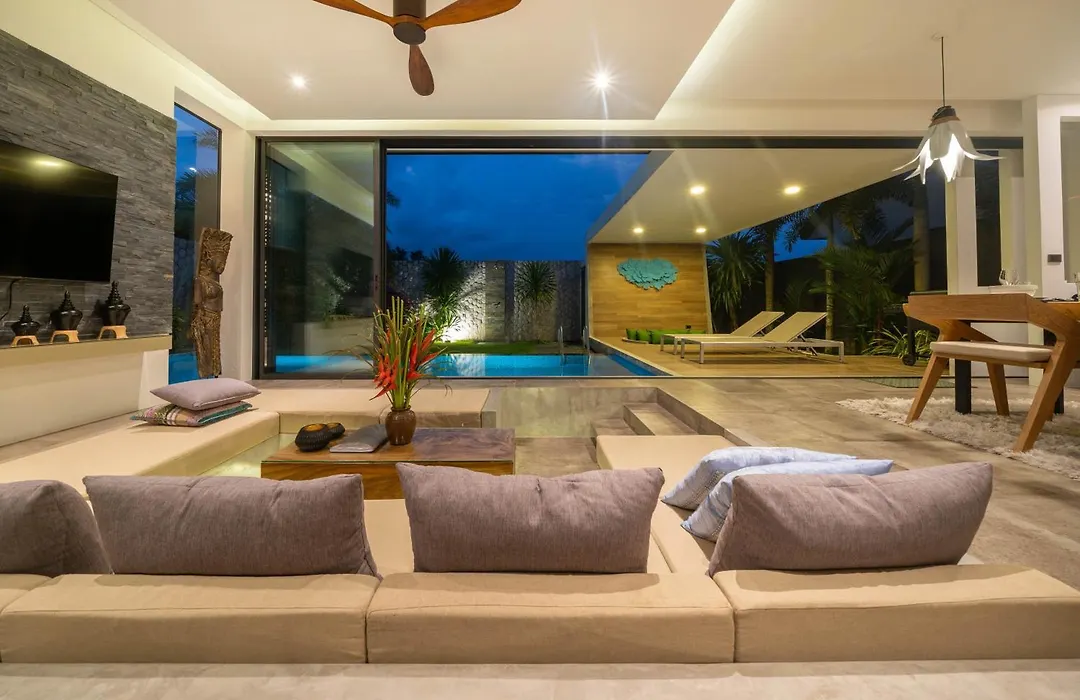 Blue Coral Luxury Villa - Tropical Modern Living-1