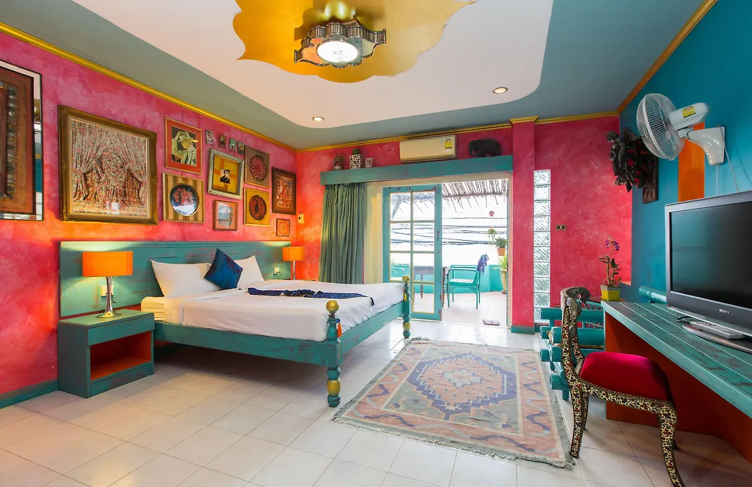 Barefoot Hotel Kalim Beach Front-1
