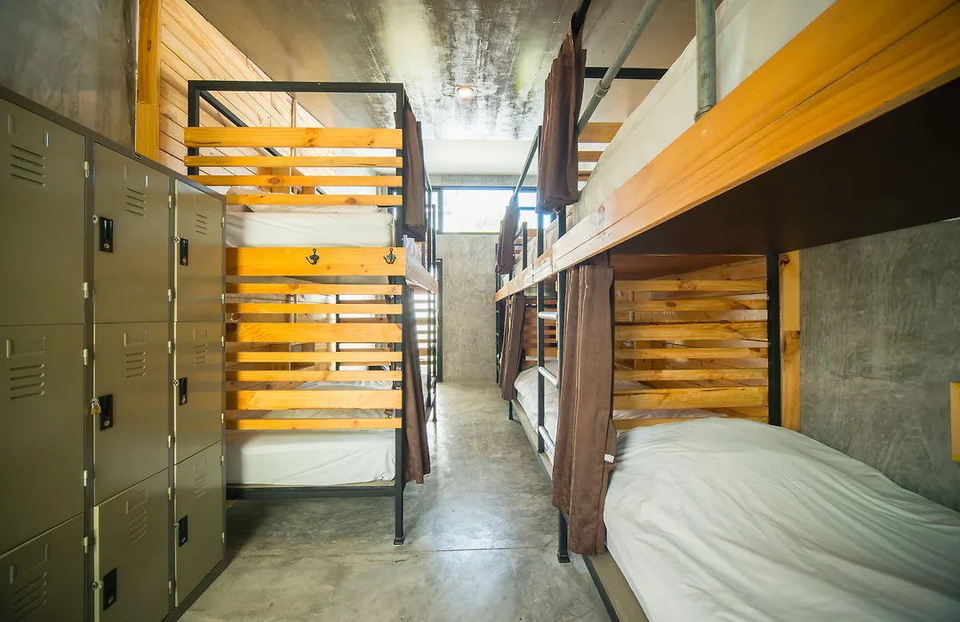 Chillhub Hostel Phuket-1